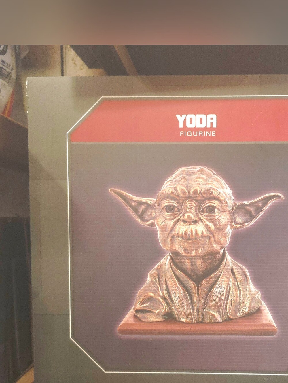 Disney Parks Star Wars: Galaxy's Edge Yoda Figurine Statue Bronze New With Tag